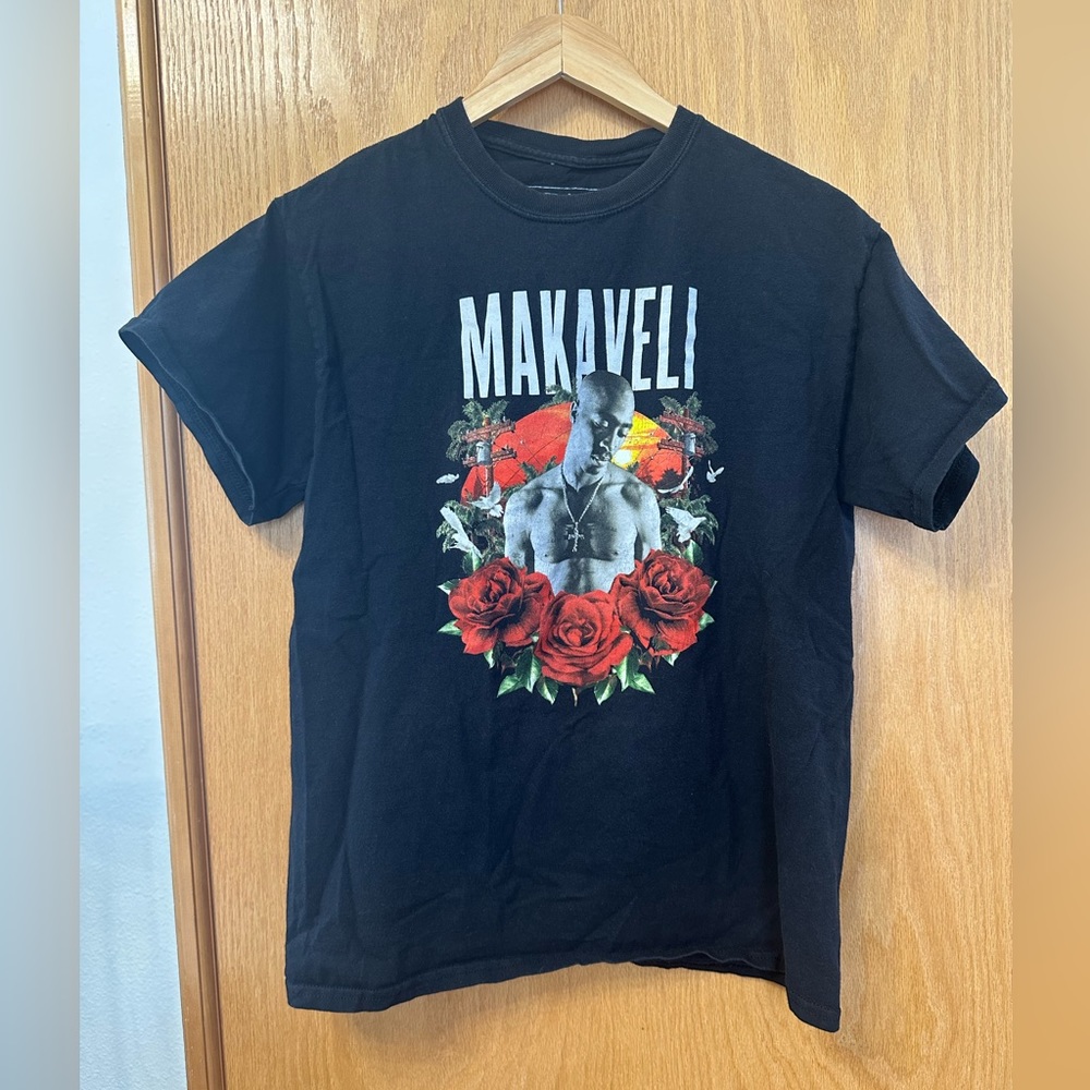 Makaveli 2pac tee.